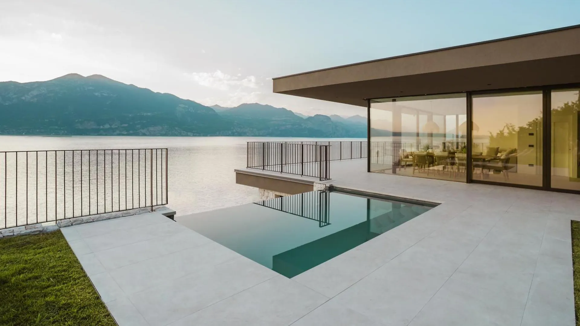 Luxe Vista Lakeside Villa Brenzone